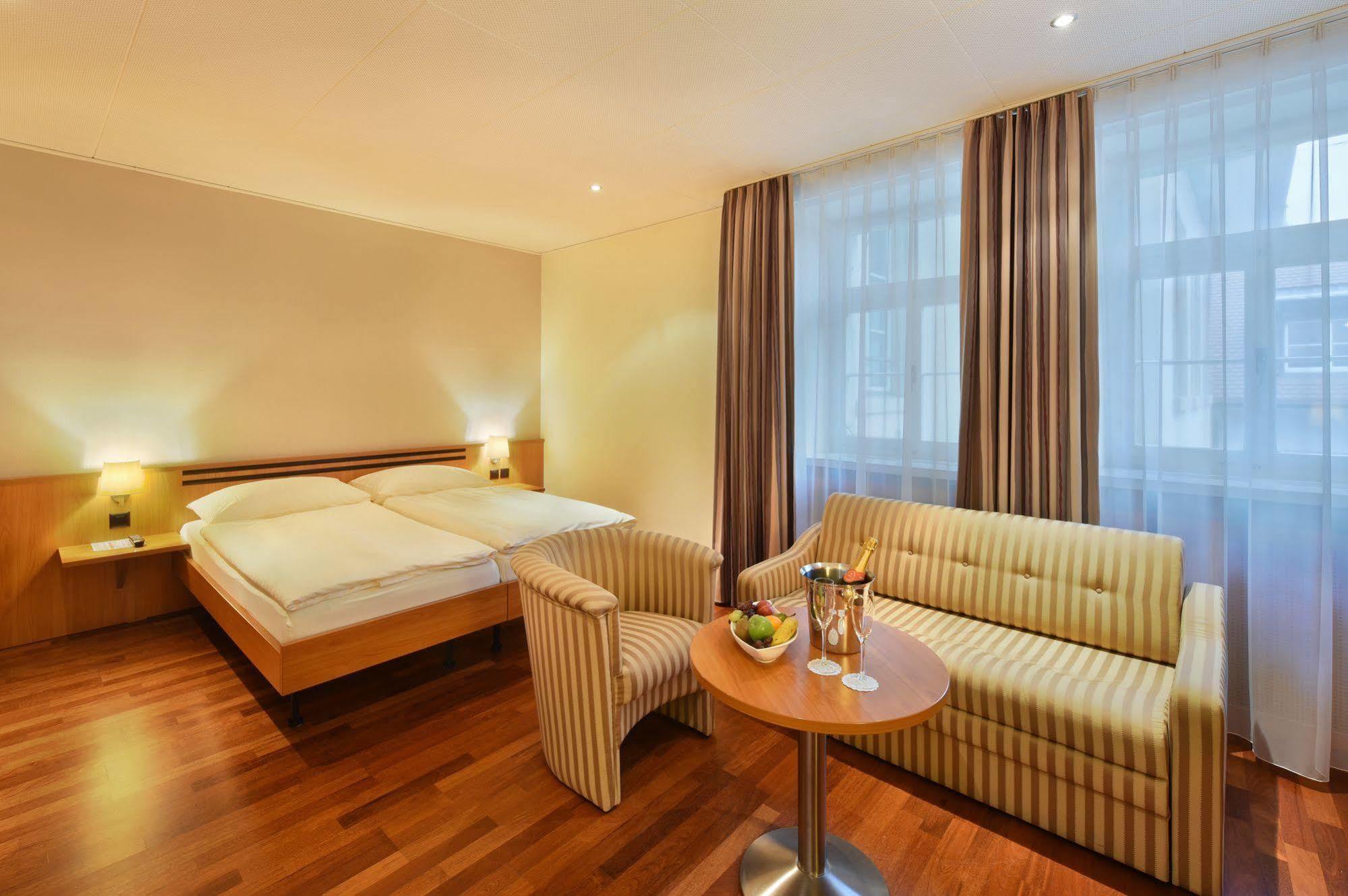 Apart Hotel Amadeo Zofingen Eksteriør bilde