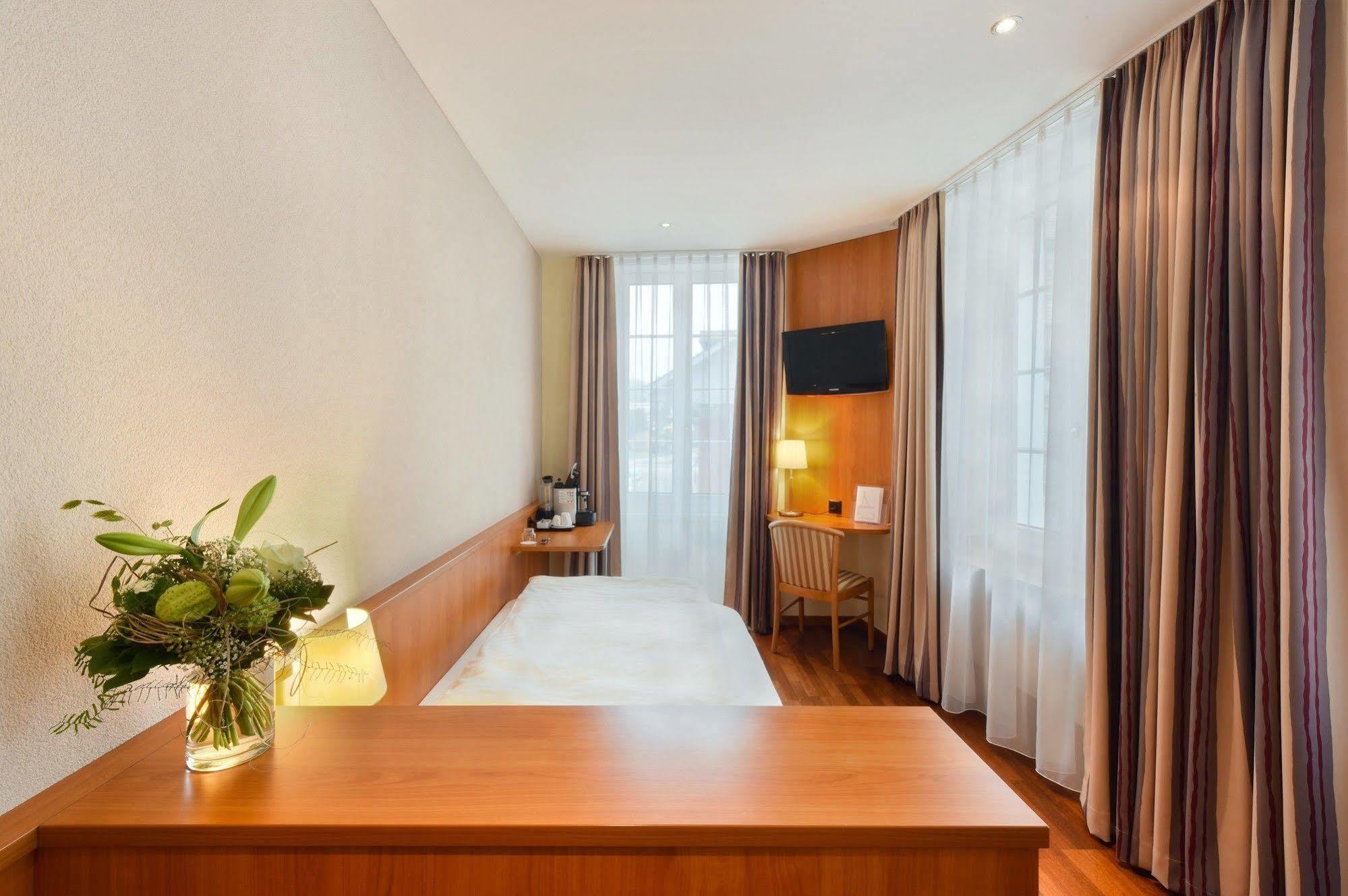 Apart Hotel Amadeo Zofingen Eksteriør bilde